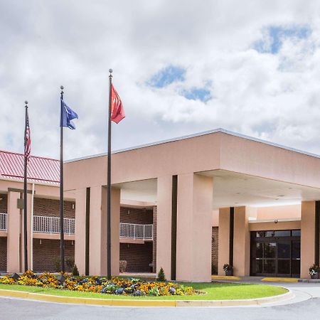 Ramada By Wyndham Wytheville Dış mekan fotoğraf