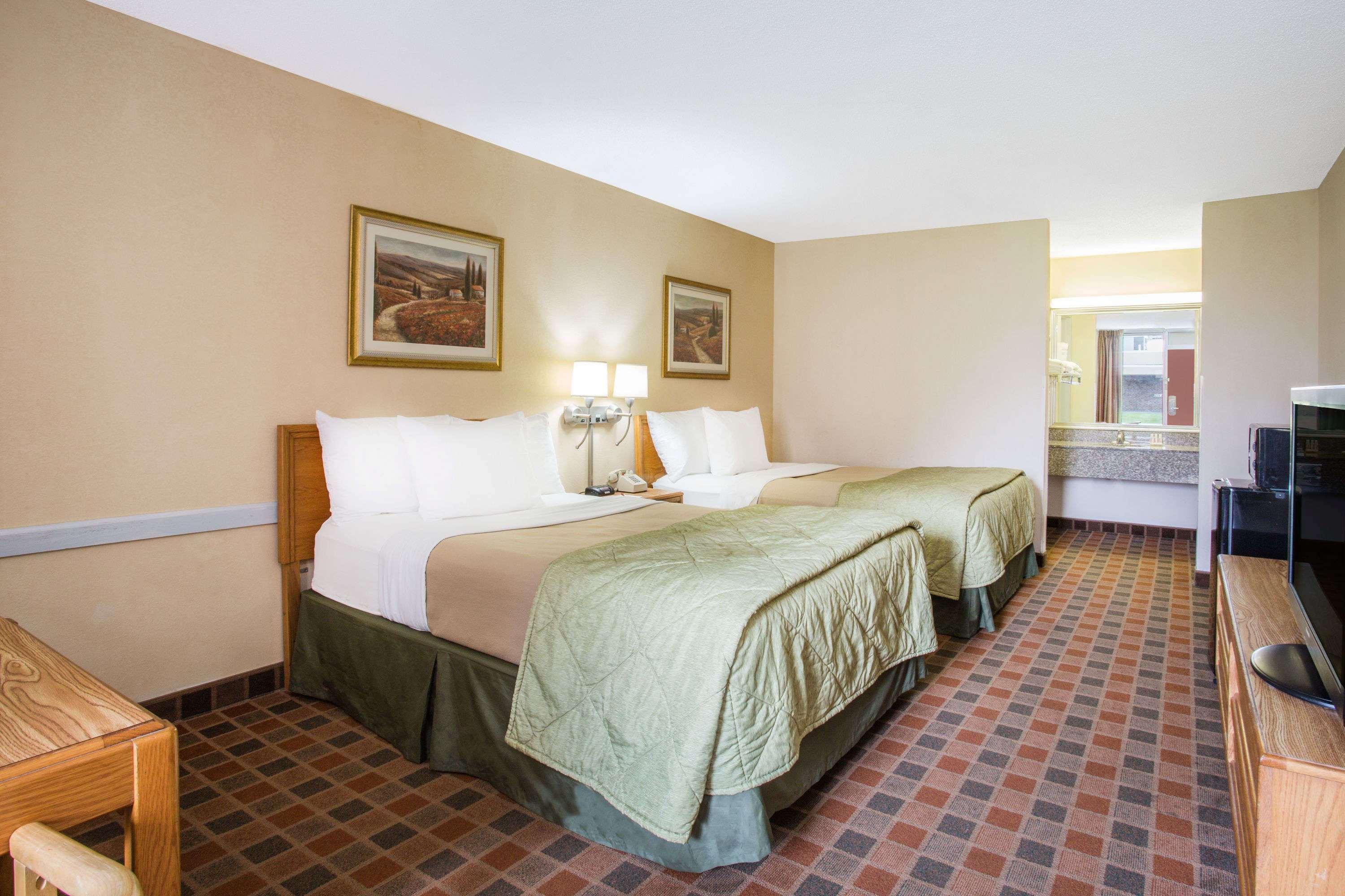 Ramada By Wyndham Wytheville Dış mekan fotoğraf