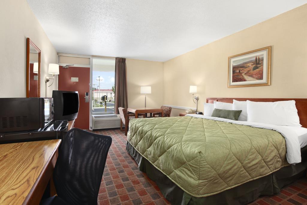 Ramada By Wyndham Wytheville Dış mekan fotoğraf